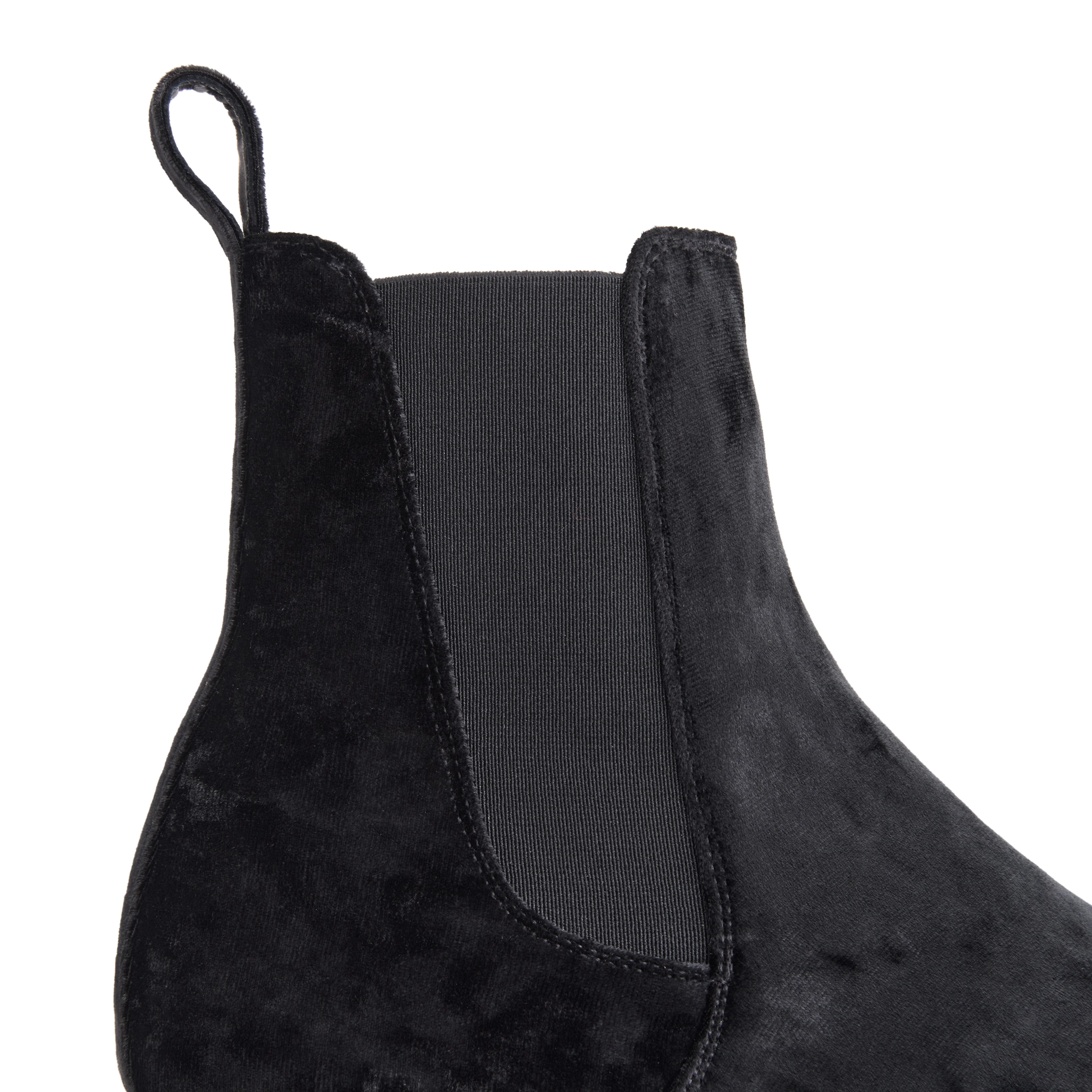 THE NOIR VELVET - Image 4